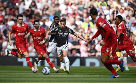 Premier League mérkőzés statisztikák és momentum elemzés
