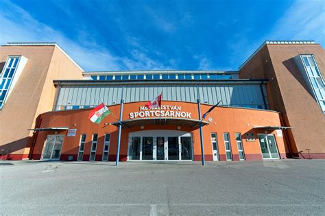 Székesfehérvári sportcsarnok kézilabdameccs közben