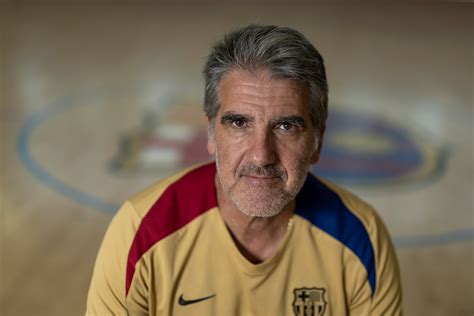 Carlos Ortega, az FC Barcelona kézilabda edzője a padon