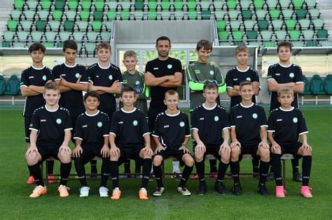 Pesterzsébeti Farkasok U12 csapat ünneplése
