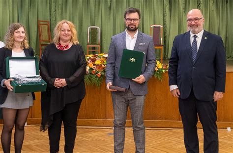 Zsámár Kata és Márton Bulcsú díjainak átadása