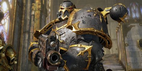 Space Marine harcos díszes páncélban