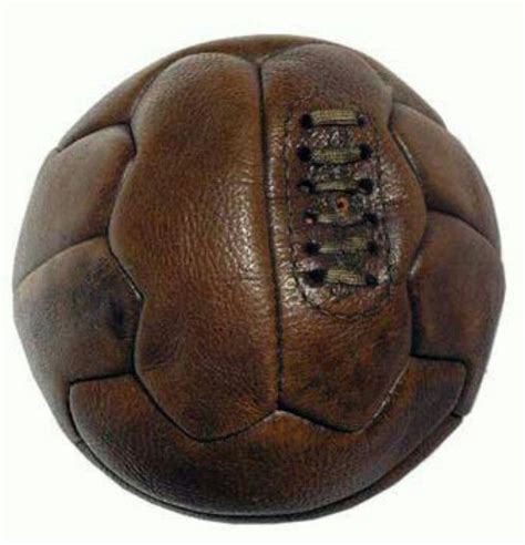 Régi futball labda