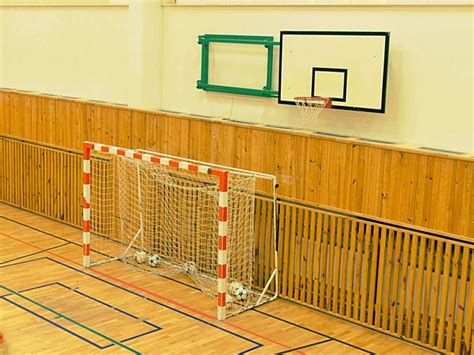 Fa kézilabdakapu iskolai tornateremben