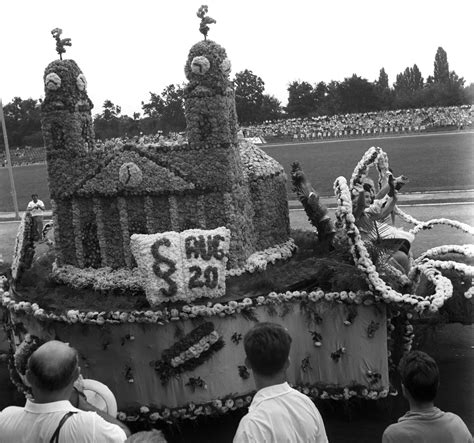 Salakmotoros verseny a debreceni stadionban az 1970-es években