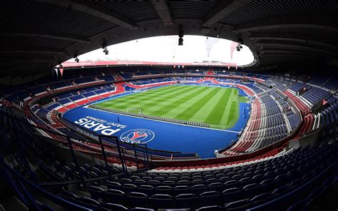 A Paris Saint-Germain stadionja, a Parc des Princes