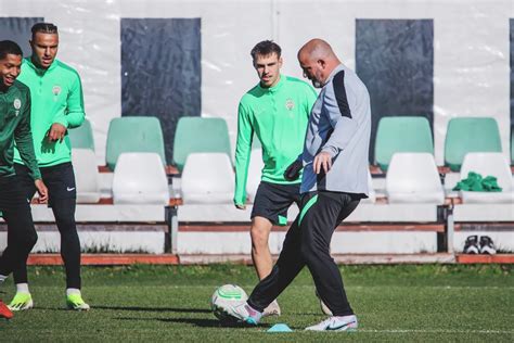 A Fradi futballistái edzés közben