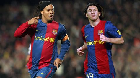 Ronaldinho és Lionel Messi a Barcelonában