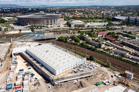 belső tér az MTK Sportparkban, nézőkkel