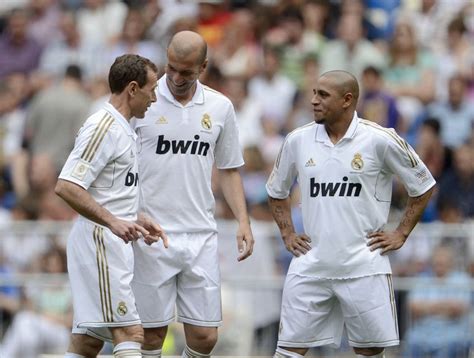 Real Madrid legendák mezei és ereklyék