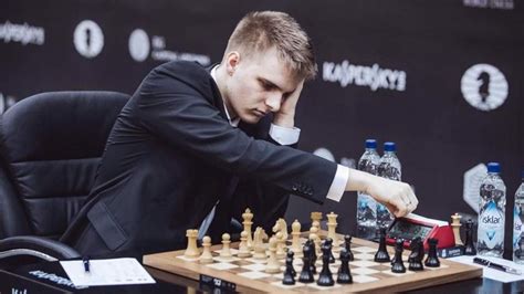 Capa fotó a spanyol polgárháborúból: Sakkozó köztársaságiak a front mögött