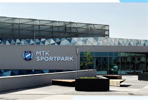 Az MTK Sportpark épületeinek látképe a stadionnal