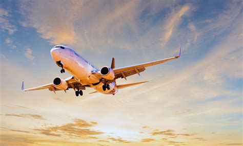 A légi utazás és alternatív útvonalak összehasonlítása