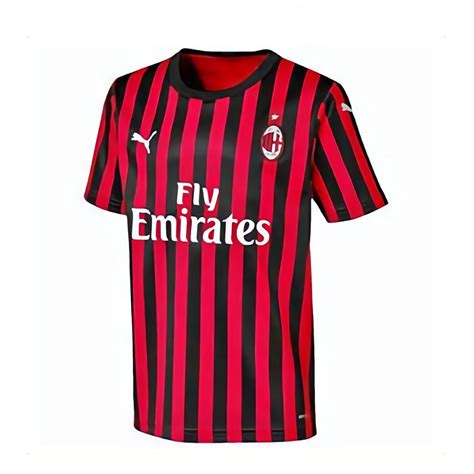AC Milan hazai, idegenbeli és harmadik számú mezek