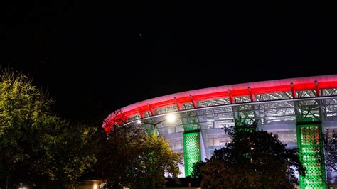 Labdarúgó-stadion a mérkőzés napján
