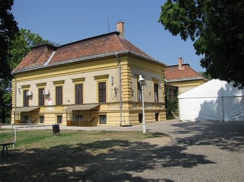 Meszleny-Wenckheim-kastély Velence
