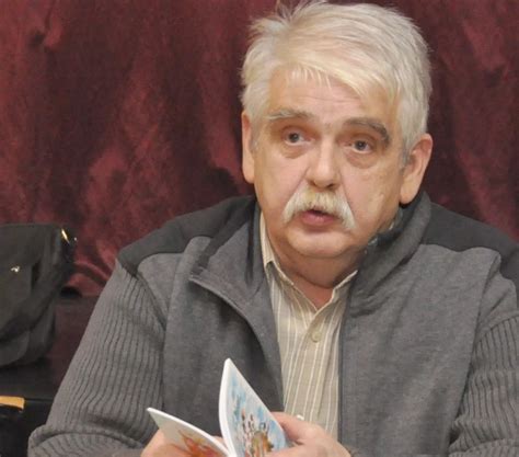 Gyimesi László futballozik