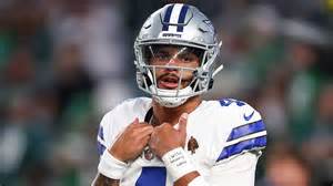 Dak Prescott akcióban a Dallas Cowboys mezében