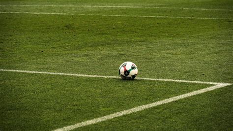 A büntetőterület és a büntetőpont elhelyezkedése a futballpályán