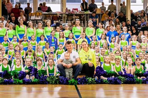 Dunakeszi Cheerleader csapat fellépésen