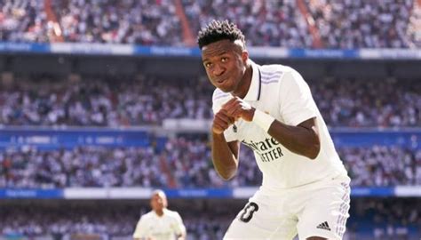 Real Madrid kabala mackó sállal