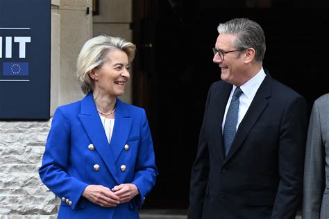 Az Egyesült Királyság és az Európai Unió zászlói a Brexit kontextusában