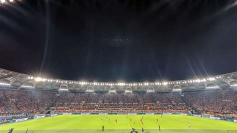 Stadio Olimpico éjszakai fényben