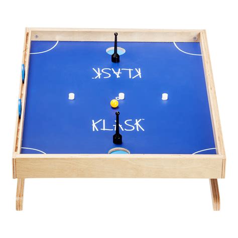 Klask játék és alkatrészei