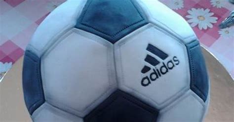 Focilabda torta alap piskóta