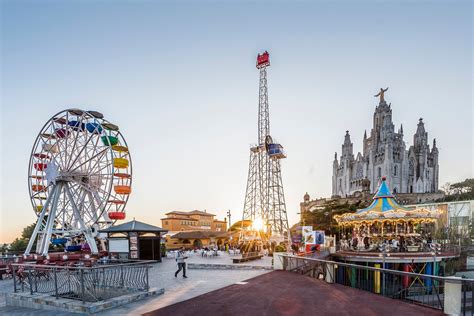 Barcelona látképe a Tibidabo hegyről