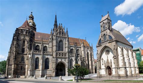 Kassa történelmi főtere a Szent Erzsébet-dómmal