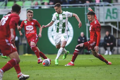 Foci meccs szurkolókkal