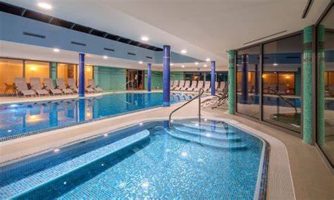 Hotel Juventus beltéri medencéje és wellness részlege