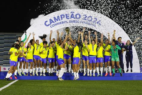 Brazil U20 Campeonato Brasileiro stadion és labda