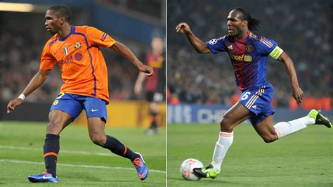 Samuel Eto'o és Didier Drogba ikonikus gólöröme