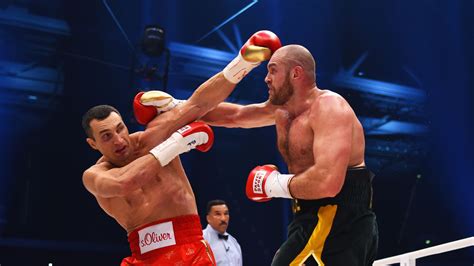 Tyson Fury és Wladimir Klitschko a ringben