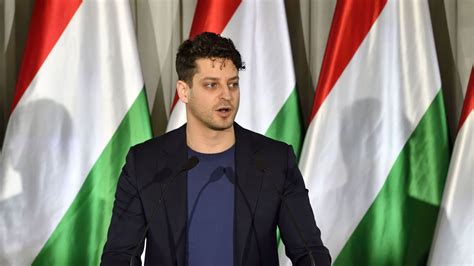 Ungár Péter parlamenti beszédet tart