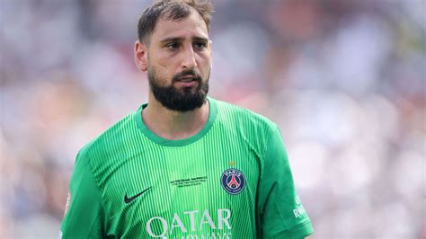 Gianluigi Donnarumma ünneplés közben