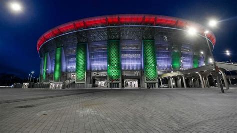 A Puskás Aréna belsejében a szurkolók