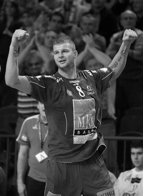 Marian Cozma, az MKB Veszprém beállós játékosa