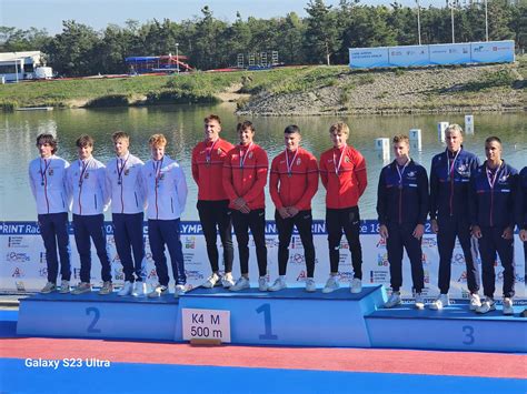 Fiú jégkorongmérkőzés az Olimpiai Reménységek Versenyén