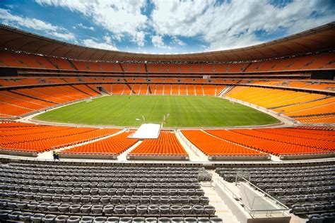 Soccer City Stadion Johannesburg, vuvuzela és szurkolók