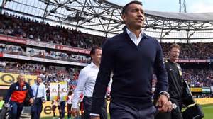 Giovanni van Bronckhorst gólja Uruguay ellen
