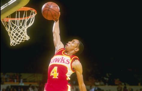 Spud Webb zsákolás közben