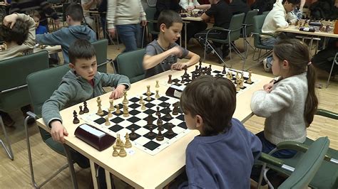 Sakk klubfoglalkozás a Kisfaludy Művelődési Központban