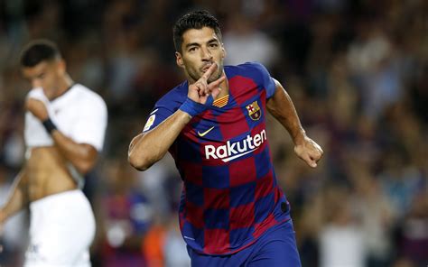 Luis Suárez a Barcelona mezében