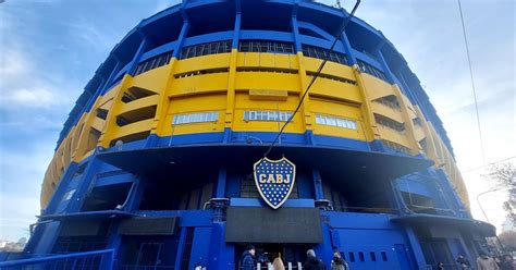 A Boca Juniors emblémája és stadionja