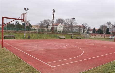 Kálmándi röplabda-lábtenisz pálya és edzőpálya