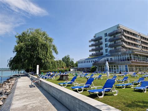 Ultrafutók a Balaton partján