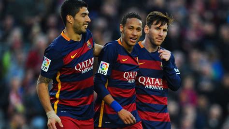 Luis Suarez, Lionel Messi és Neymar ünneplése a Barcelonában